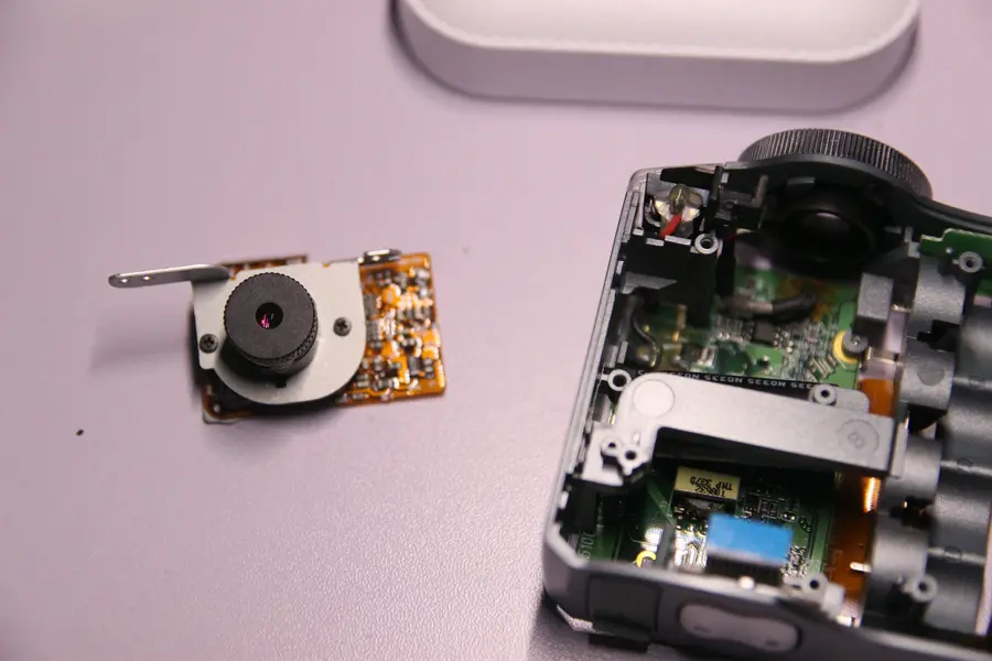 Fujifilm MV-1 optical unit