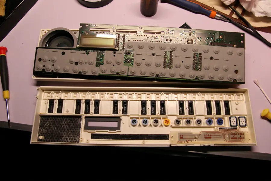 Casio VL-5 top part disassembly