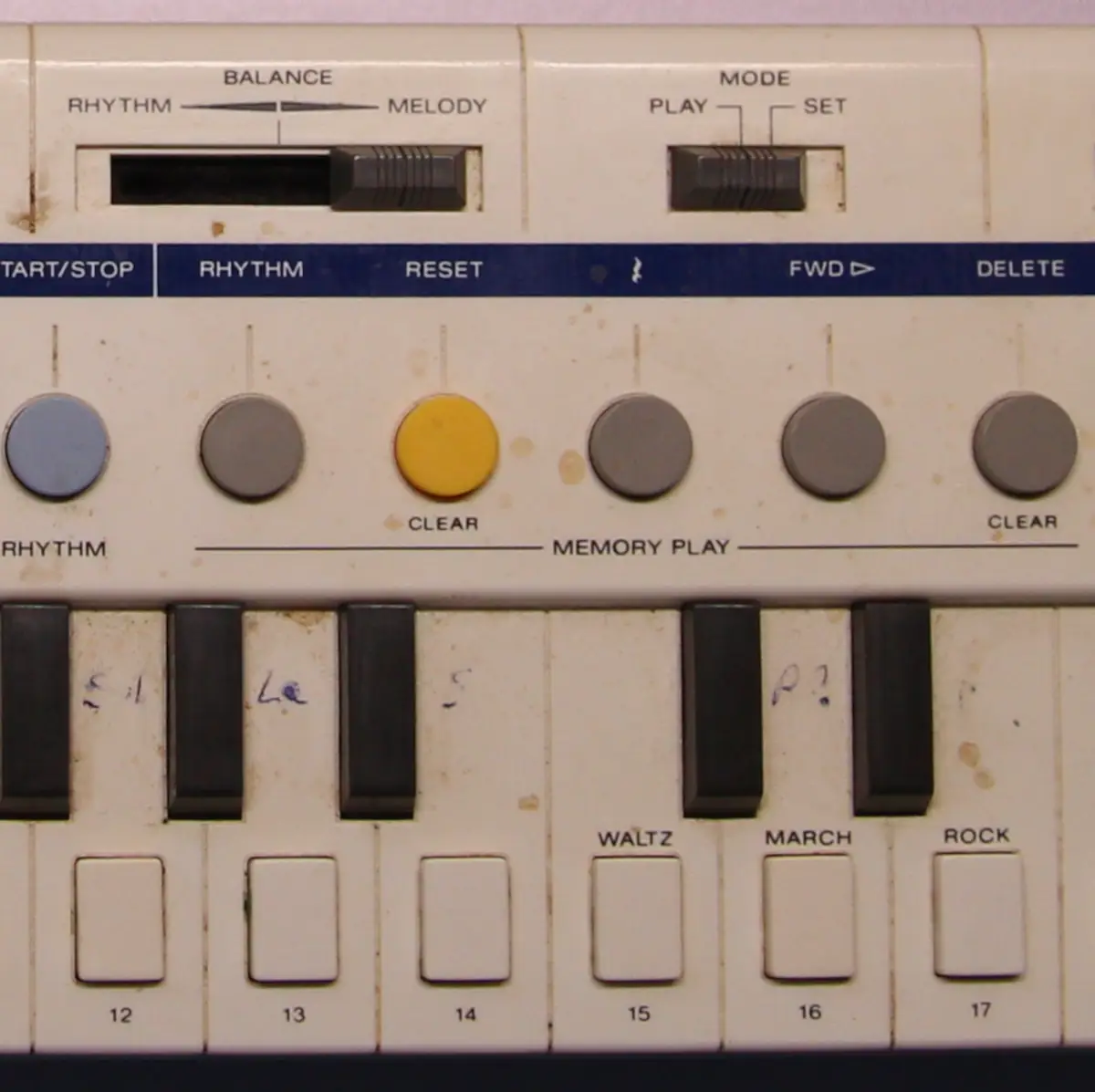 Casio VL-5 detail before cleaning