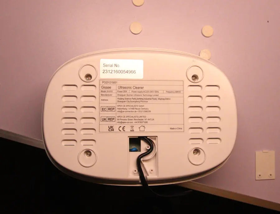 Back view of the Skymen ZX-810 ultrasonic cleaner