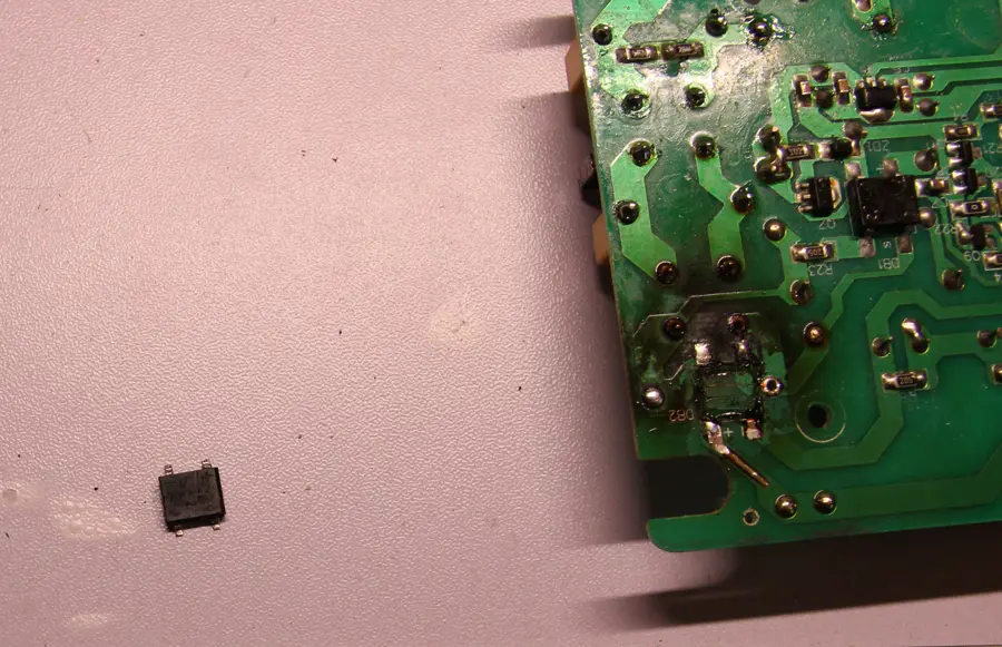 Skymen ZX-810 PCB - desoldering bridge rectifier